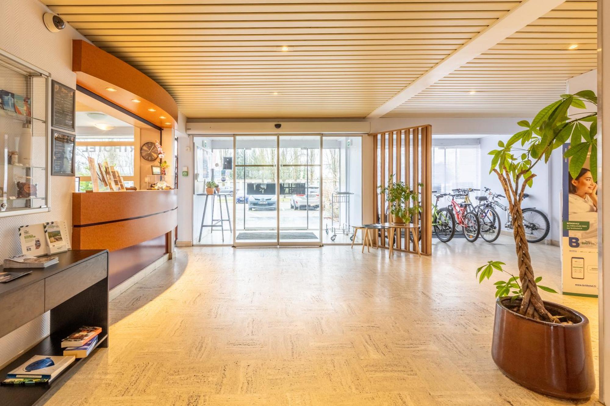 Brit Hotel Le Parc Vichy Bellerive-sur-Allier Luaran gambar